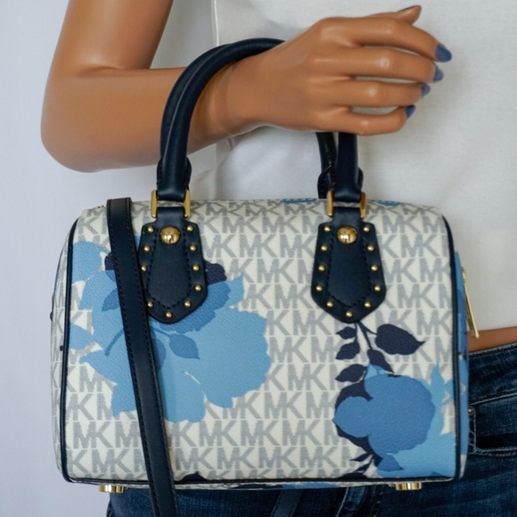 Michael kors aria mini satchel hotsell